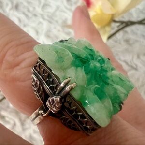 1920's Art Deco Hand Carved Jadeite Jade
Estate Sterling Silver Floral Ring